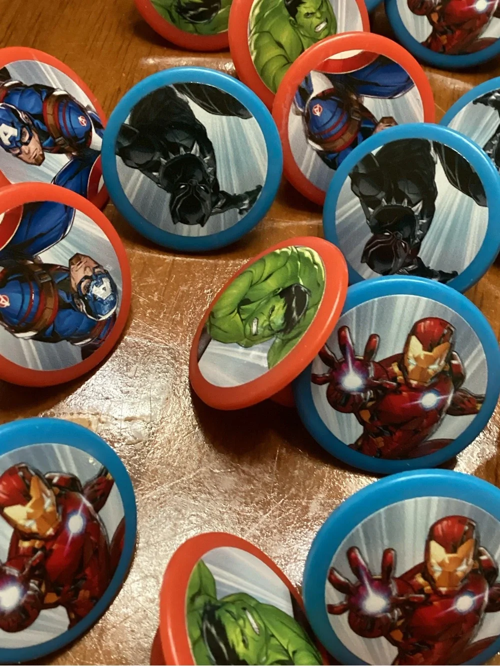 Brand New Avengers Set of 81 Fun Cupcake Topper Rings